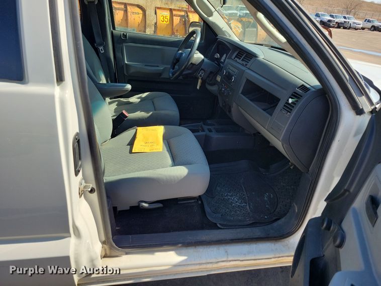 image for item NB9911 2009 Dodge Dakota Ext. Cab pickup truck