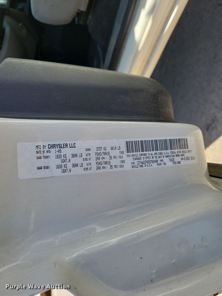 image for item NB9911 2009 Dodge Dakota Ext. Cab pickup truck