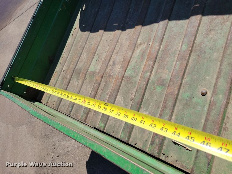 image for item NB9916 2008 John Deere Gator TS utility vehicle