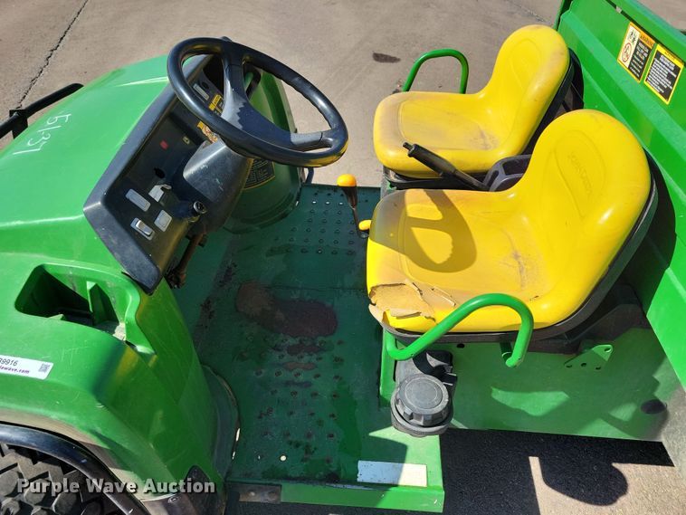 image for item NB9916 2008 John Deere Gator TS utility vehicle