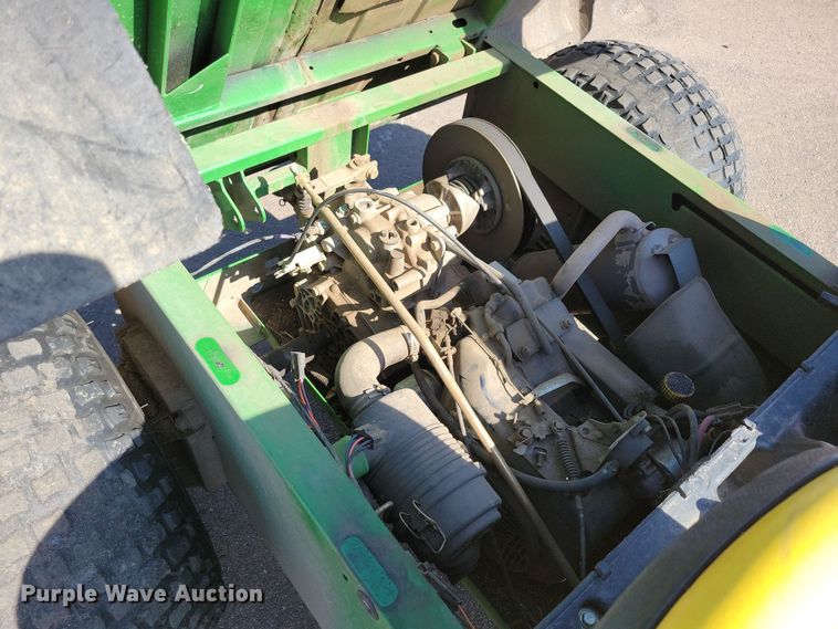 image for item NB9916 2008 John Deere Gator TS utility vehicle