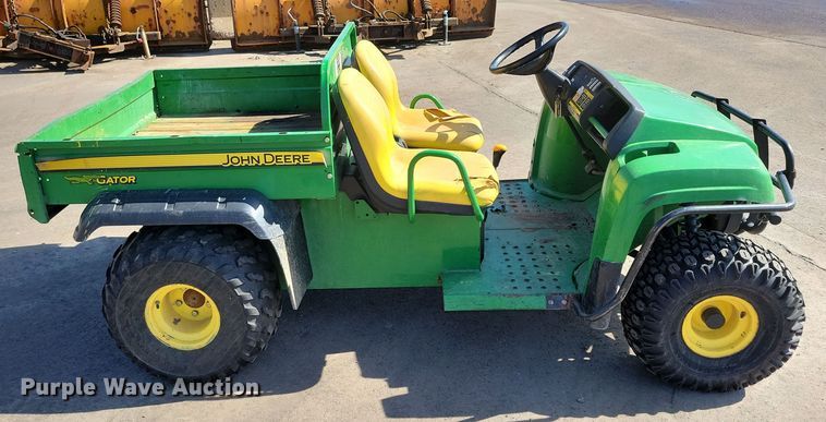 image for item NB9917 2010 John Deere Gator TS utility vehicle