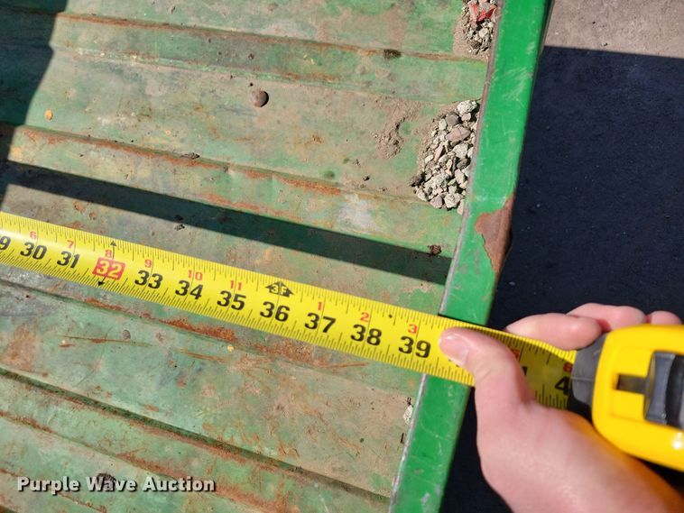 image for item NB9917 2010 John Deere Gator TS utility vehicle