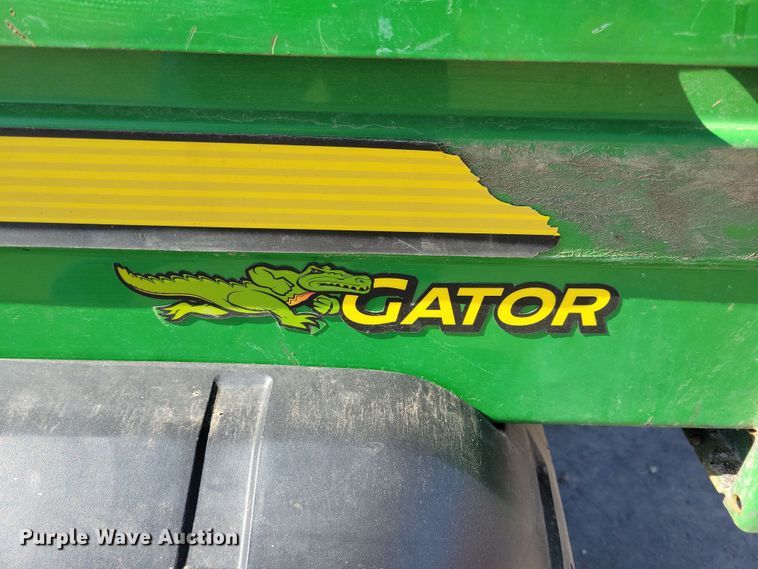 image for item NB9917 2010 John Deere Gator TS utility vehicle