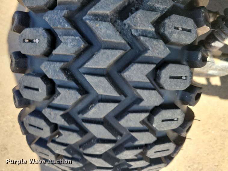 image for item NB9917 2010 John Deere Gator TS utility vehicle