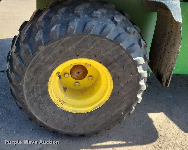 image for item NB9917 2010 John Deere Gator TS utility vehicle