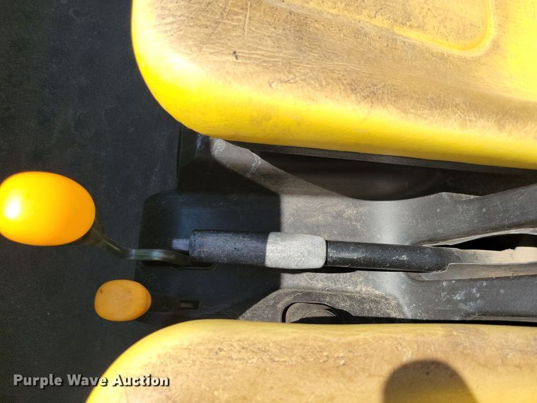 image for item NB9919 2014 John Deere  Gator TX utility vehicle