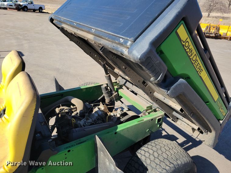 image for item NB9919 2014 John Deere  Gator TX utility vehicle