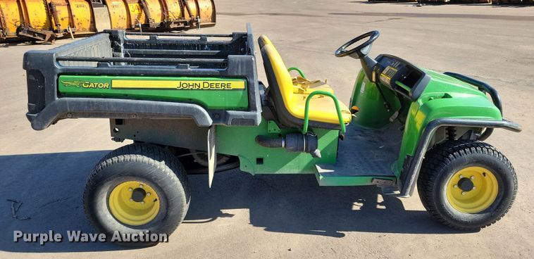 image for item NB9921 2014 John Deere  Gator TX utility vehicle
