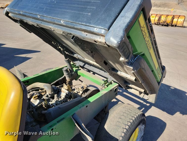 image for item NB9921 2014 John Deere  Gator TX utility vehicle