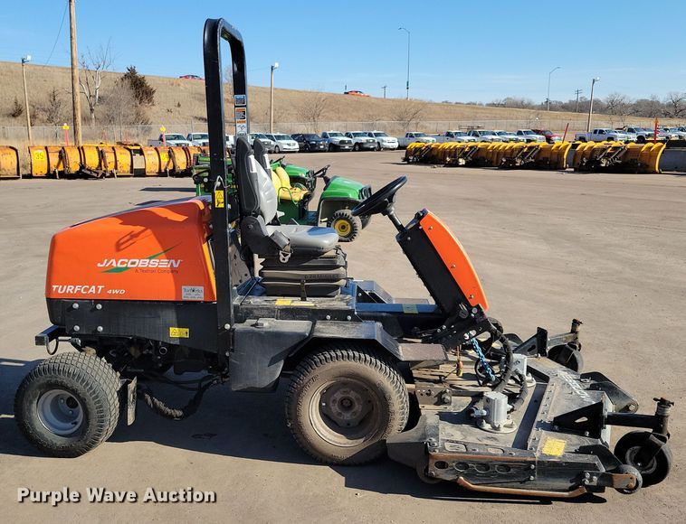 image for item NB9922 Jacobsen Turfcat lawn mower