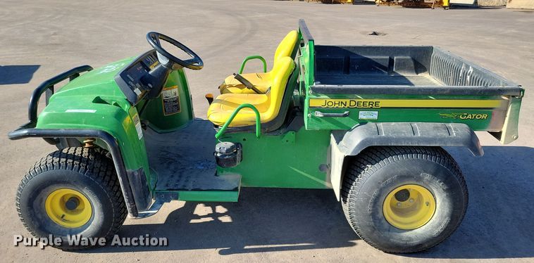 image for item NB9923 2013 John Deere Gator TS utility vehicle