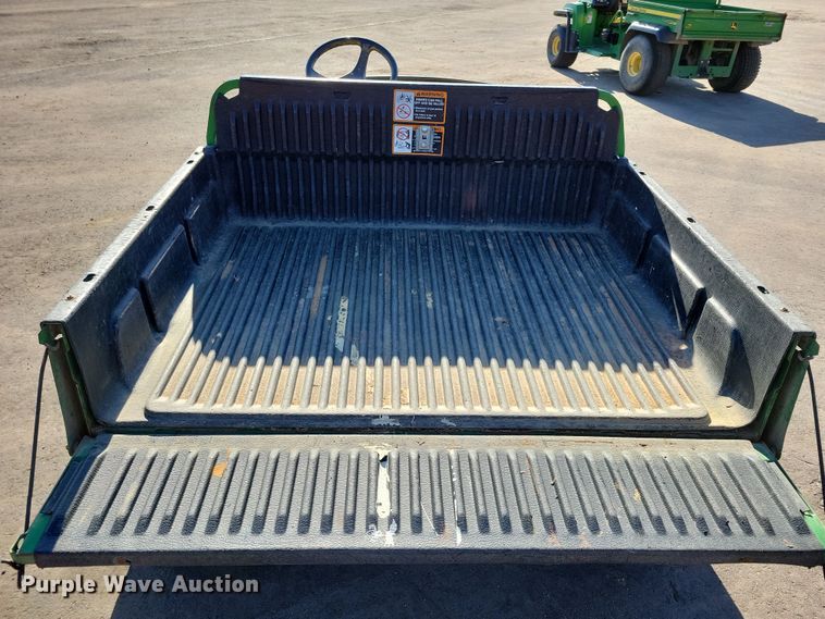 image for item NB9923 2013 John Deere Gator TS utility vehicle
