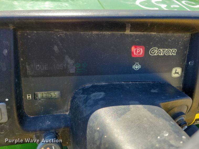 image for item NB9923 2013 John Deere Gator TS utility vehicle