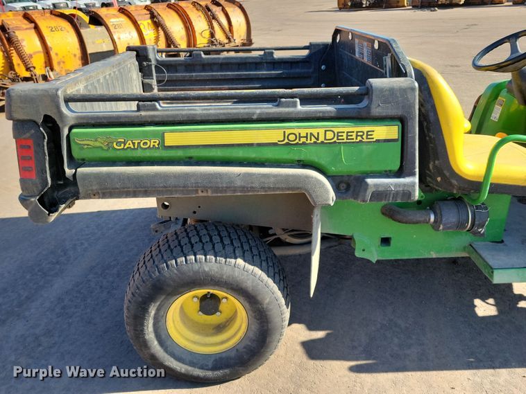 image for item NB9924 2014 John Deere Gator TX utility vehicle