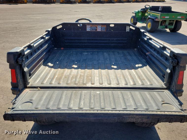 image for item NB9924 2014 John Deere Gator TX utility vehicle