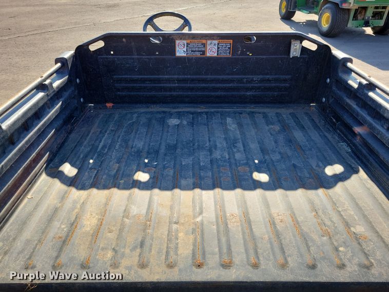 image for item NB9924 2014 John Deere Gator TX utility vehicle