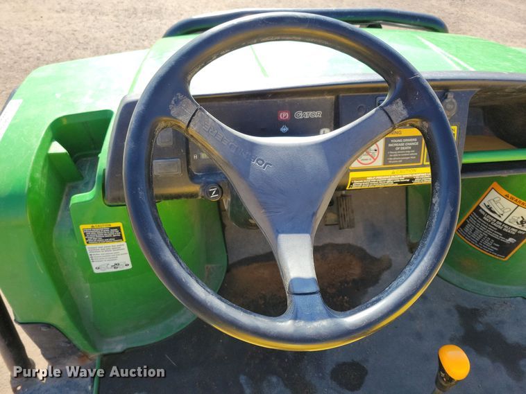 image for item NB9924 2014 John Deere Gator TX utility vehicle