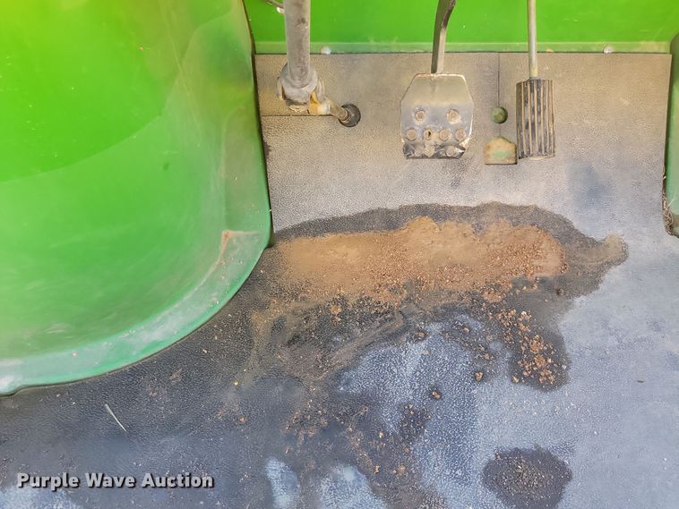 image for item NB9924 2014 John Deere Gator TX utility vehicle