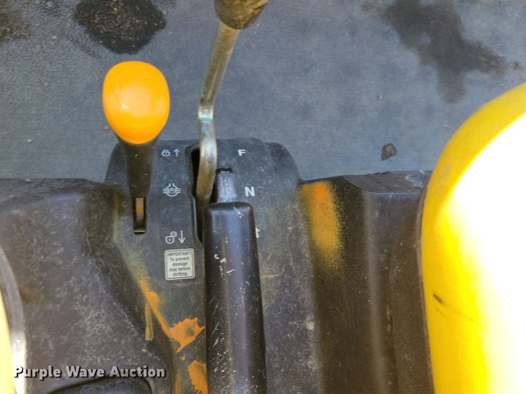 image for item NB9924 2014 John Deere Gator TX utility vehicle