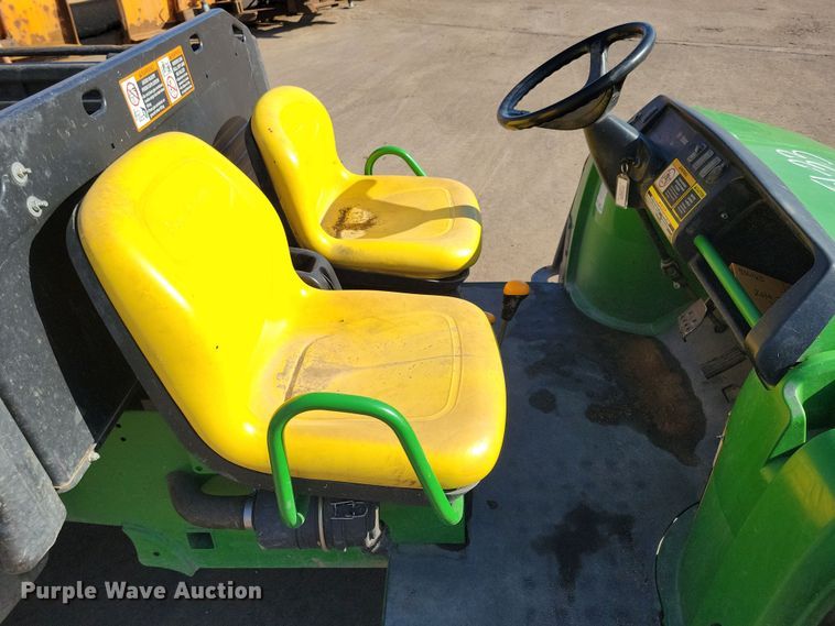image for item NB9924 2014 John Deere Gator TX utility vehicle