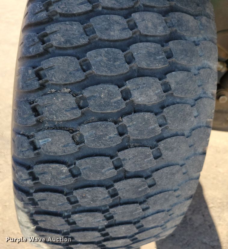 image for item NB9924 2014 John Deere Gator TX utility vehicle