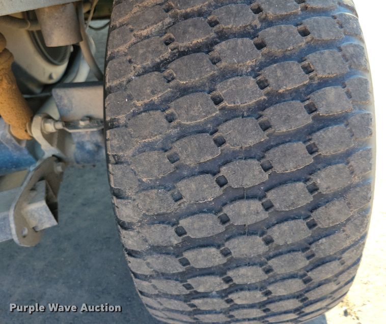 image for item NB9924 2014 John Deere Gator TX utility vehicle