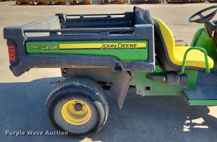 image for item NB9926 2014 John Deere Gator TX utility vehicle
