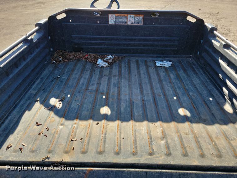 image for item NB9926 2014 John Deere Gator TX utility vehicle