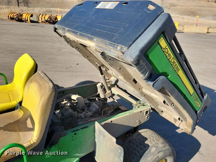 image for item NB9926 2014 John Deere Gator TX utility vehicle