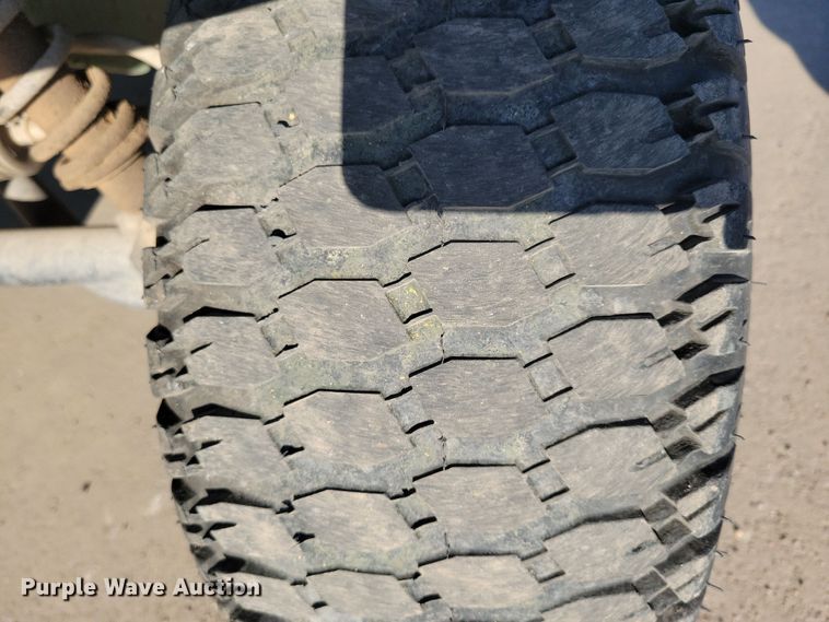 image for item NB9926 2014 John Deere Gator TX utility vehicle