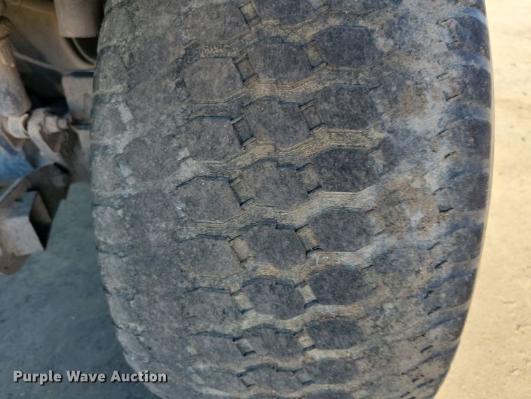 image for item NB9926 2014 John Deere Gator TX utility vehicle