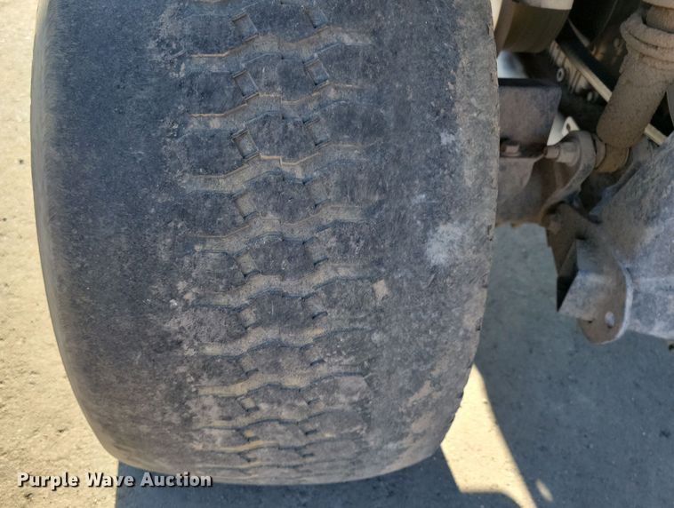 image for item NB9926 2014 John Deere Gator TX utility vehicle