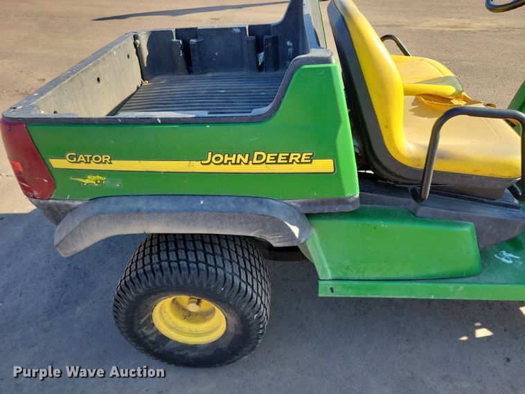 image for item NB9927 2007 John Deere Gator CX utility vehicle