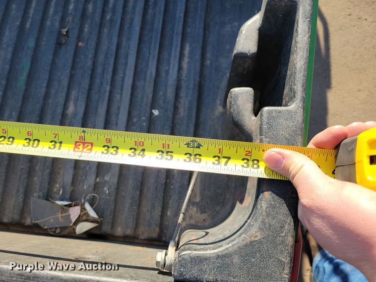 image for item NB9927 2007 John Deere Gator CX utility vehicle