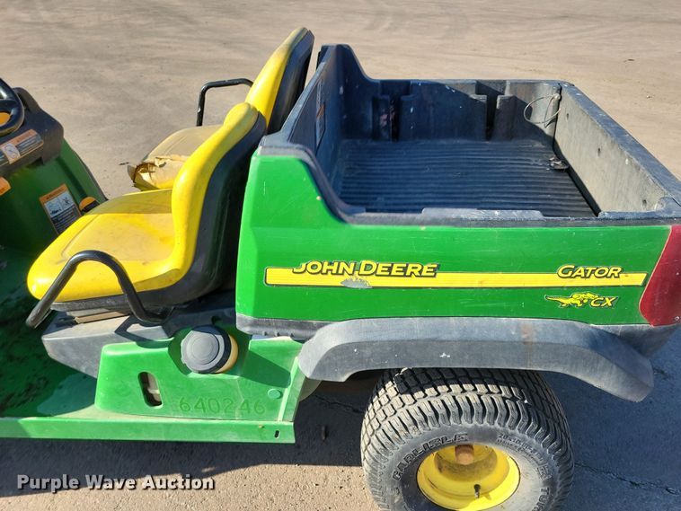 image for item NB9927 2007 John Deere Gator CX utility vehicle