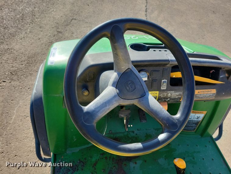 image for item NB9927 2007 John Deere Gator CX utility vehicle