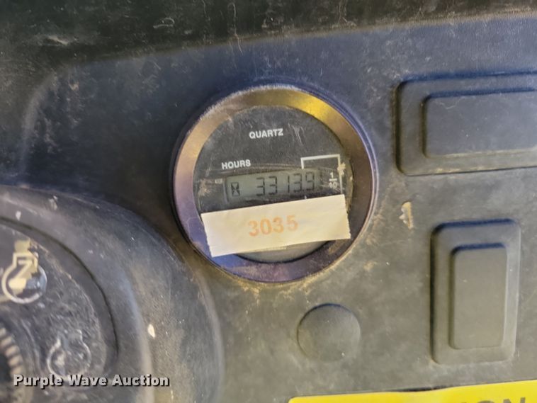 image for item NB9927 2007 John Deere Gator CX utility vehicle