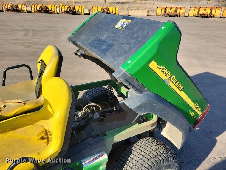 image for item NB9927 2007 John Deere Gator CX utility vehicle