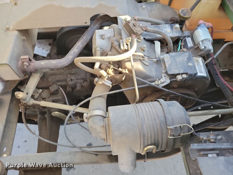 image for item NB9927 2007 John Deere Gator CX utility vehicle