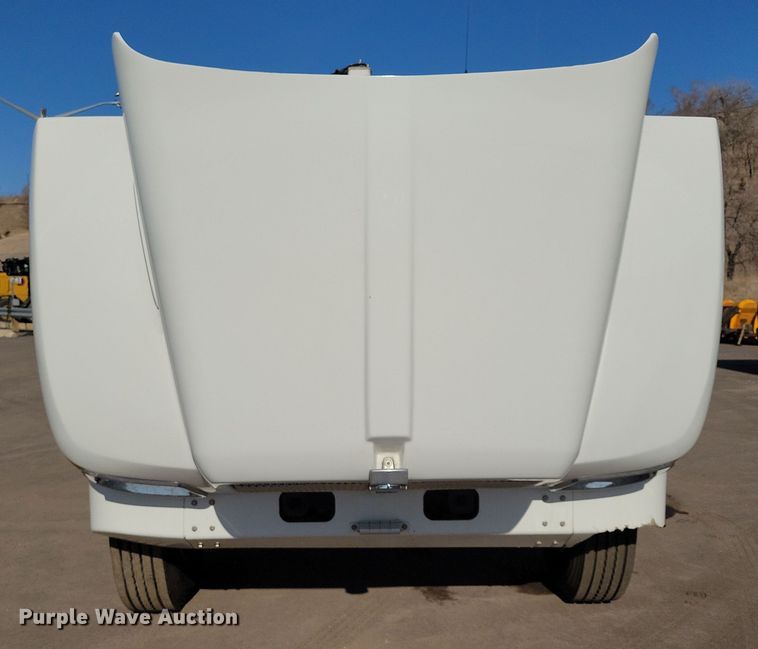 image for item NB9935 2005 Kenworth T300 log loader truck