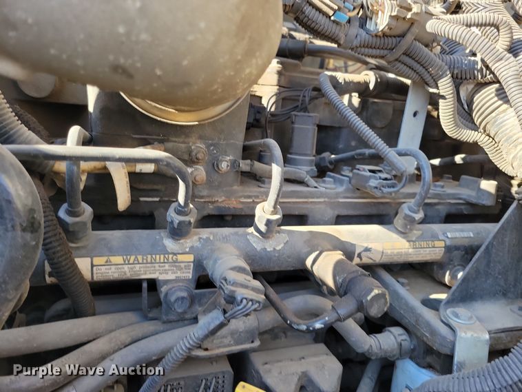 image for item NB9935 2005 Kenworth T300 log loader truck