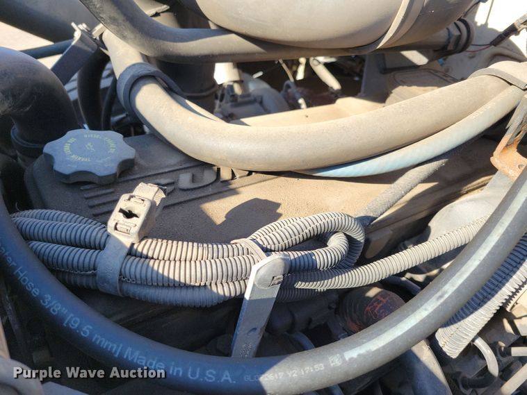 image for item NB9935 2005 Kenworth T300 log loader truck