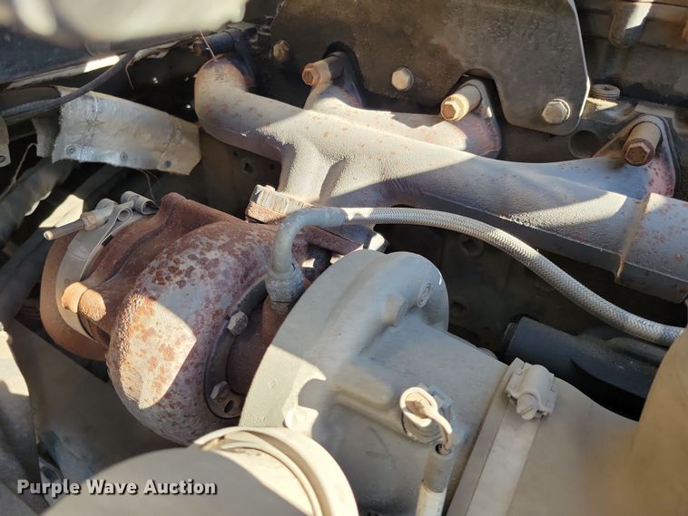 image for item NB9935 2005 Kenworth T300 log loader truck