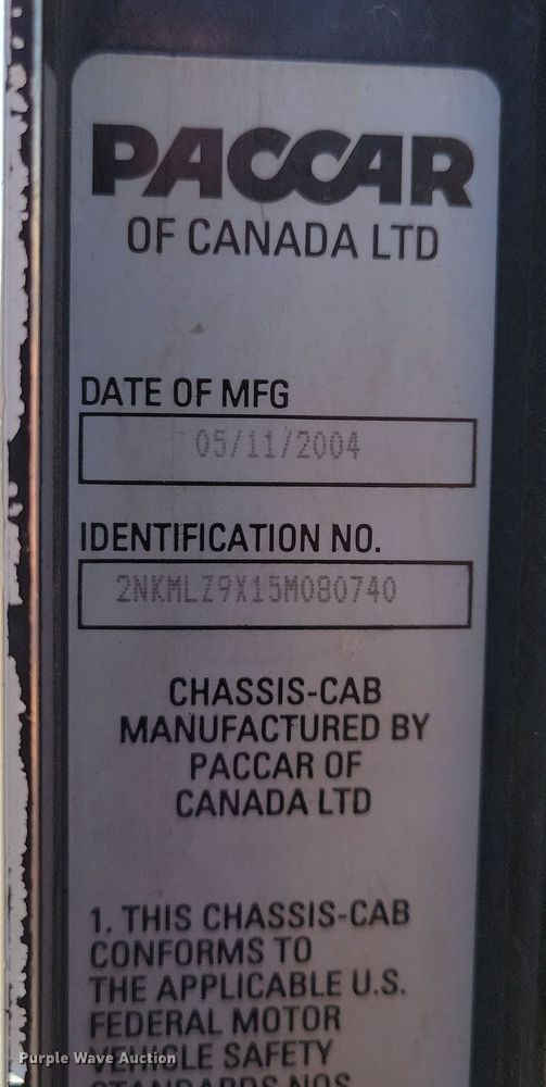 image for item NB9935 2005 Kenworth T300 log loader truck