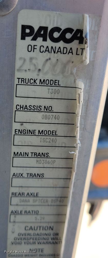 image for item NB9935 2005 Kenworth T300 log loader truck