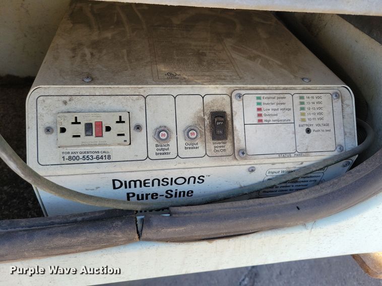 image for item NB9936 2010 International DuraStar 4400 bucket truck