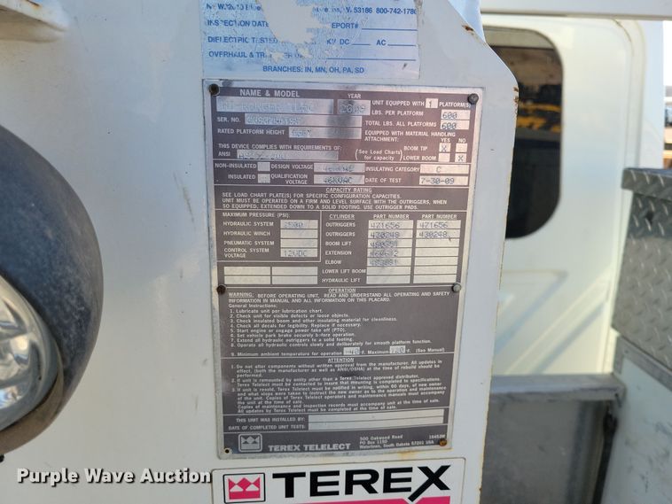 image for item NB9936 2010 International DuraStar 4400 bucket truck