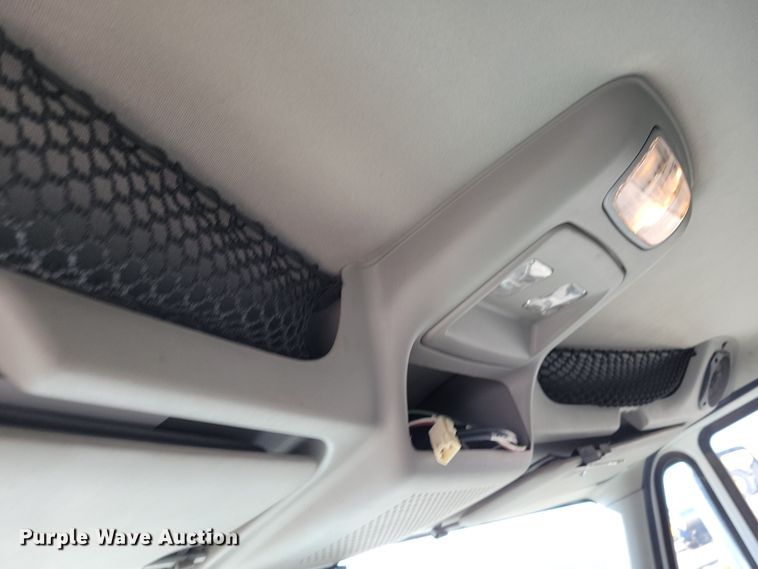 image for item NB9936 2010 International DuraStar 4400 bucket truck