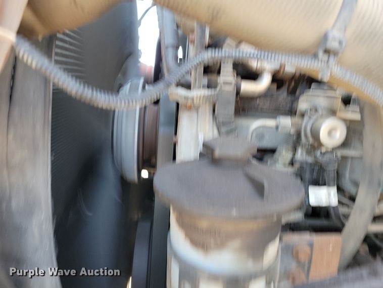 image for item NB9936 2010 International DuraStar 4400 bucket truck